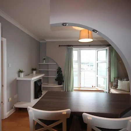 Location With Magnificent Views! Vakantiehuis *